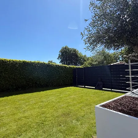 Casa Del Mahr Moderne Mit Garten Nahe