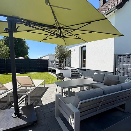 Casa Del Mahr Moderne Mit Garten Nahe *